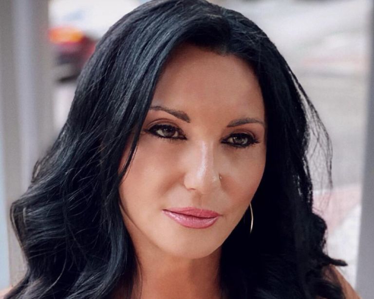 Τρόμος για την Πόπη Μαλλιωτάκη – Ο άντρας που την καταδιώκει και την παρακολουθεί