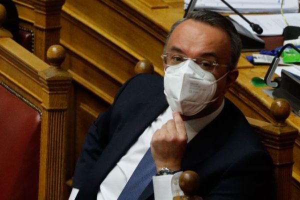 Σταϊκούρας: Πάνω από 14 δισ. τα μέτρα στήριξης του 2021 -Διπλή αποζημίωση για τους ιδιοκτήτες ακινήτων στα μέσα Απριλίου