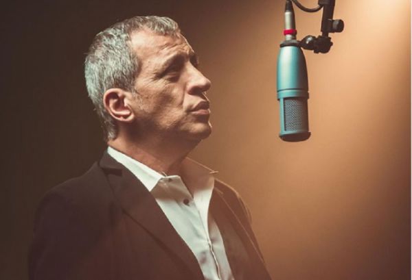 Θέμης Αδαμαντίδης: Ποια είναι η σχέση του με την Δανάη Μπάρκα;