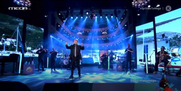 «Είναι όμορφα σου λέω άμα χαράζει στο Αιγαίο» με το βιολί να παίρνει φωτιά