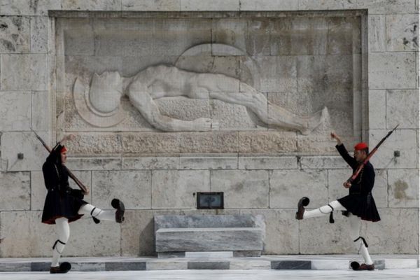 Μνημείο Άγνωστου Στρατιώτη: Η ιστορία και ο συμβολισμός του