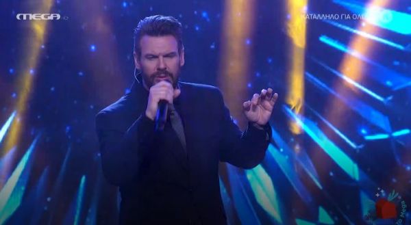 Μπαλάντες από τον Πάνο Κιάμο για όλους τους ερωτευμένους