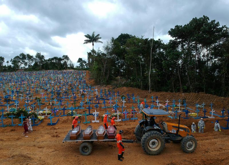 Φρίκη στη Βραζιλία : Ξεπέρασε και το όριο των 300.000 νεκρών – Τρομακτική η εξάπλωση του κοροναϊού