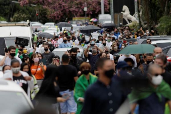 Βραζιλία : Στις 34.000 τα κρούσματα σε μία μέρα