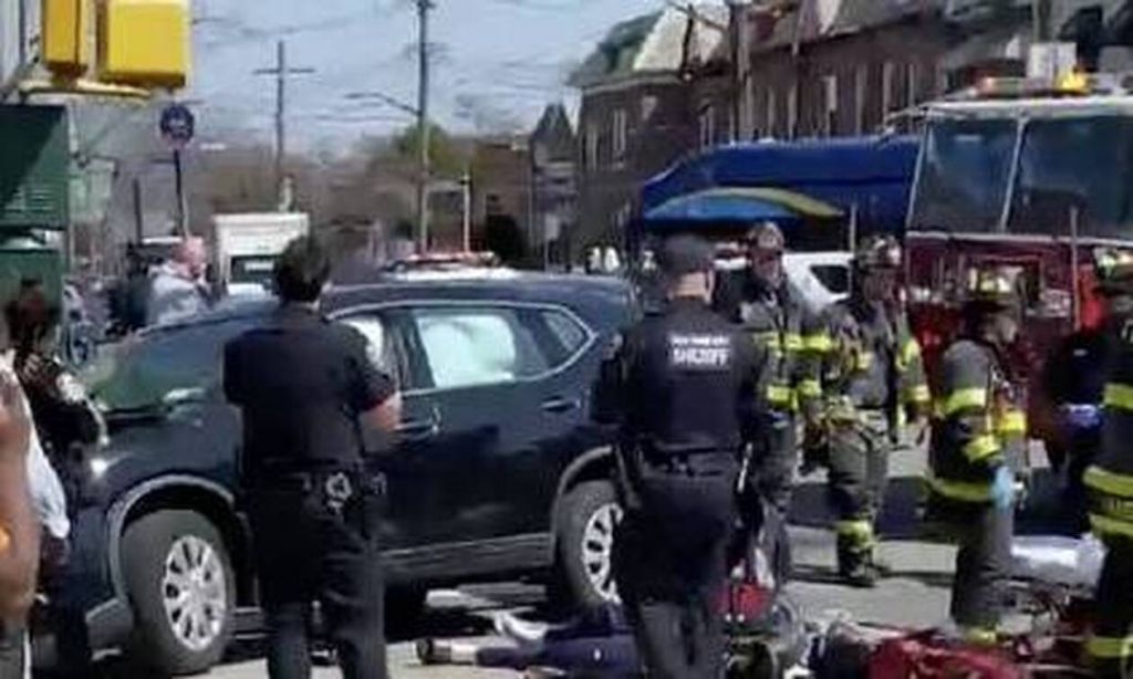 Μπρούκλιν : Αυτοκίνητο έπεσε πάνω σε πεζούς – Πληροφορίες για τραυματίες