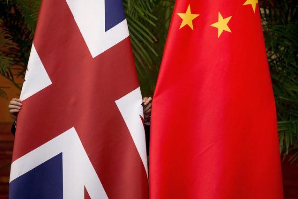 Αντεπίθεση της Κίνας : Κυρώσεις κατά της Βρετανίας και απειλές για κλιμάκωση
