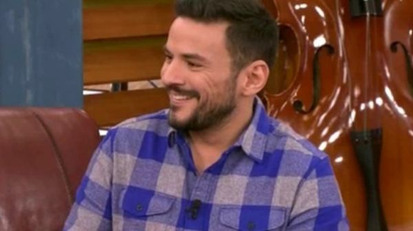 Κώστας Τσουρός: «Σε ηλικία 15 ετών με κατασπάραξε ένα ντόπερμαν και πήγα στο νοσοκομείο»