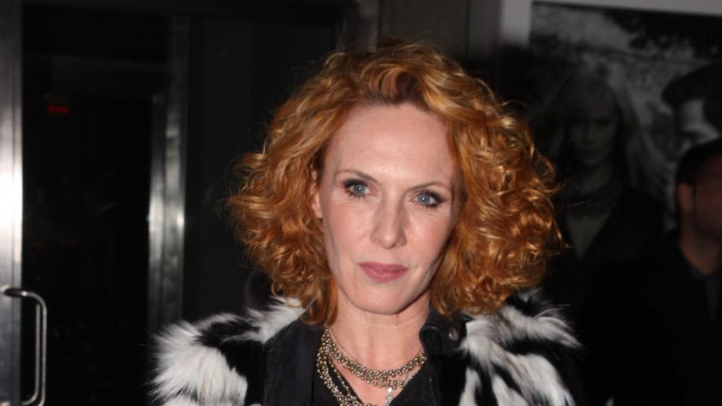 Εβελίνα Παπούλια : «Εάν έκανε κάποιος κάτι στην κόρη μου θα ήταν θαμμένος μπρούμυτα