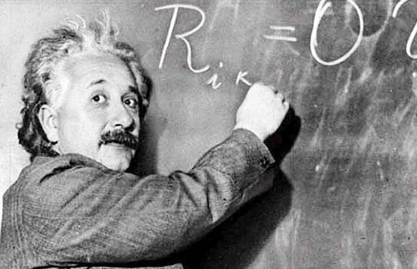 Αϊνστάιν : Γιατί έβγαλε τη γλώσσα στην κάμερα; – Η φωτογραφία που έγινε μέρος της ποπ κουλτούρας