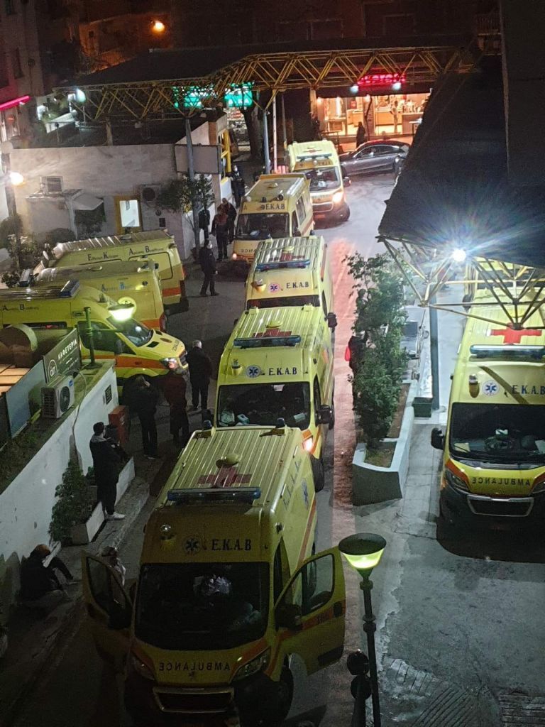 Κοροναϊός : Σταθερά πάνω από 100 οι διασωληνωμένοι εκτός ΜΕΘ – Σε ασφυξία τα νοσοκομεία στην Αττική