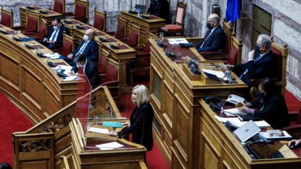 Πόλεμος Γεωργιάδη – ΚΙΝΑΛ για μικρομεσαίους και θεωρίες συνωμοσίας για την πανδημία