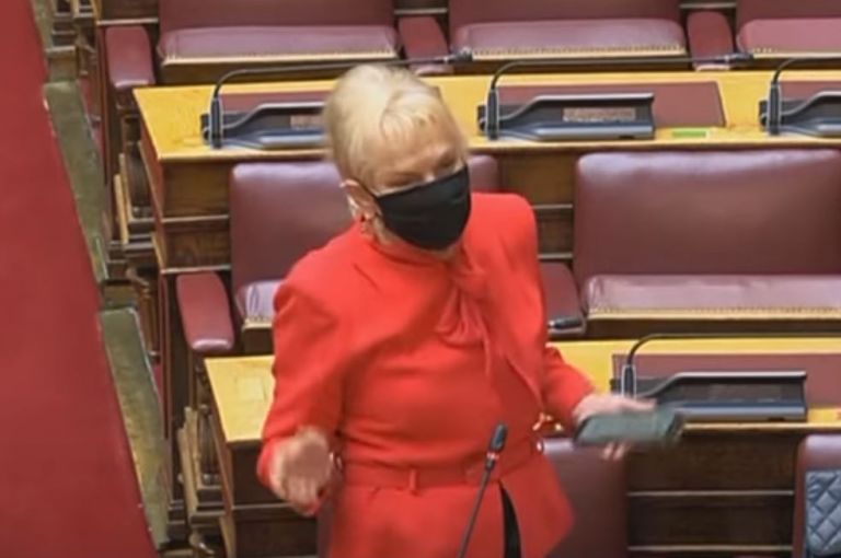 Φωτεινή Πιπιλή: H μάνα χούλιγκαν και το τέλος της βίας στα γήπεδα