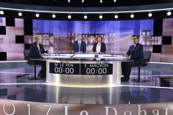 Γαλλία : Ρωγμές στο δημοκρατικό μέτωπο κατά της Λεπέν, ενόψει των προεδρικών του 2022