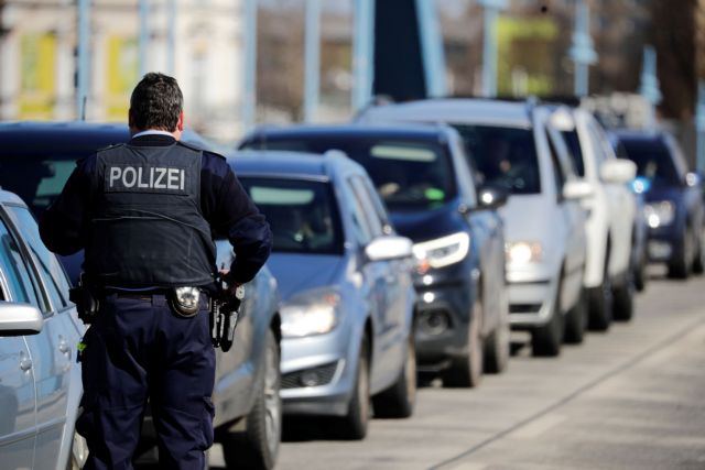 Γερμανία : Καμπανάκι κινδύνου από τους εντατικολόγους – Να μπει αυστηρότερο lockdown