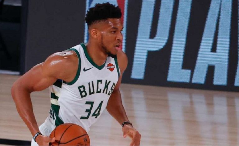 Τρίτος σκόρερ στην ιστορία των Μπακς ο Αντετοκούνμπο