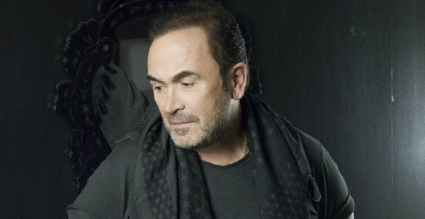 Γονίδης: «Το κόλπο είναι στημένο, να χεις κεφάλι σκυμμένο» – Γεμάτο μηνύματα το νέο του τραγούδι