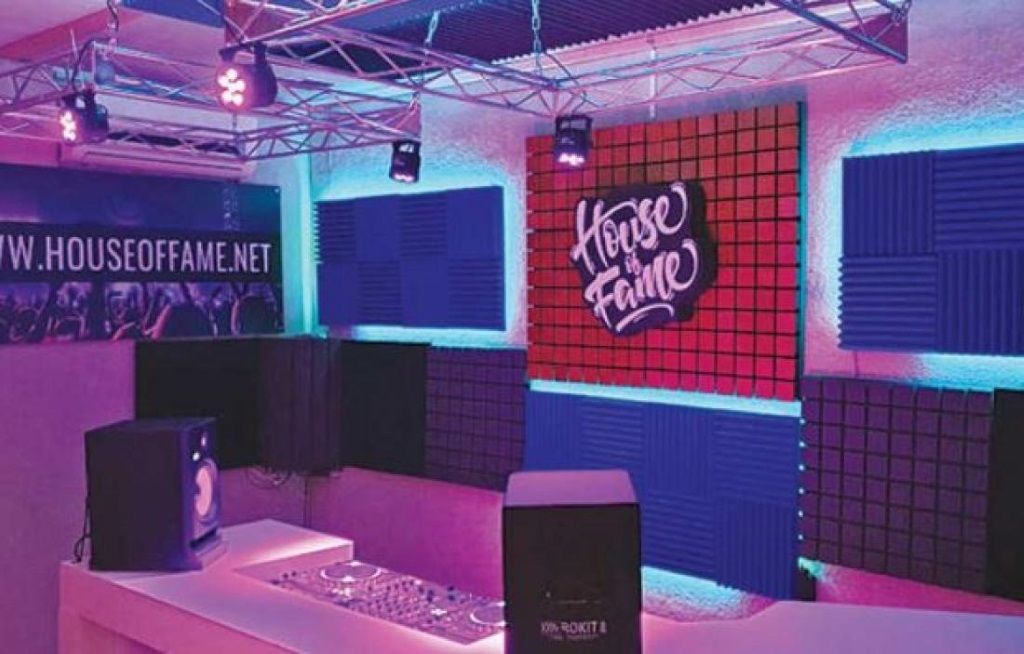 House of Fame: Η Δώρα Παντέλη τα είπε «λαϊκά και ξηγημένα» στους παίκτες