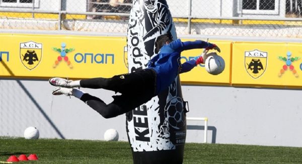 ΑΕΚ : Με πολλά προβλήματα η σημερινή προπόνηση