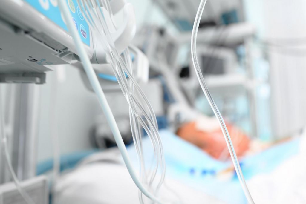 Κοροναϊός : Στο όριο τα νοσοκομεία της Αχαΐας – Γέμισαν τα κρεβάτια στις εντατικές