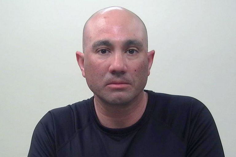 Αποτρόπαιο: Τον χώρισε κι εκείνος έκλεψε τον σκύλο της κόρης της και του έβαλε φωτιά