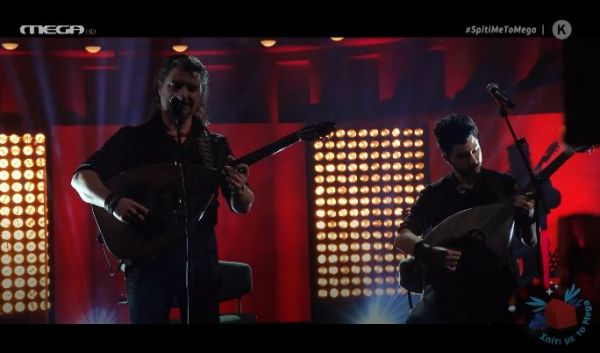 Σπίτι με το MEGA: Ποιο είναι το πρώτο κρητικό τραγούδι που άκουσε ο Μιχάλης Τζουγανάκης