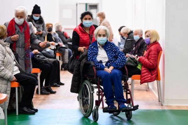 Κοροναϊός : Πρωτοβουλία Ντράγκι για την επιτάχυνση των εμβολιασμών