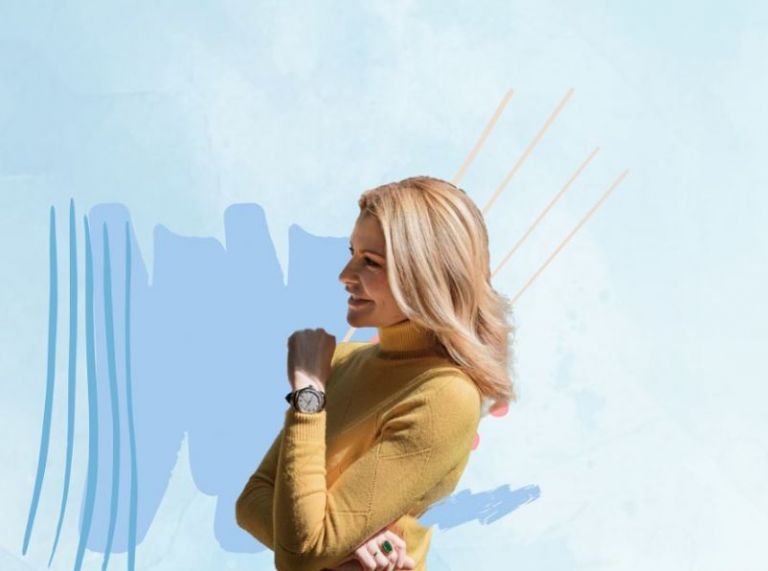 Τζένη Μπαλατσινού: Ανοιξιάτικη βόλτα στο κέντρο της Αθήνας