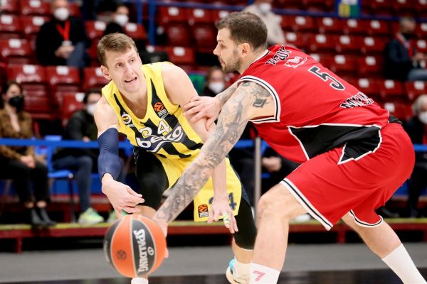 Νίκη οκτάδας για την Φενέρ στο Μιλάνο (100-92)