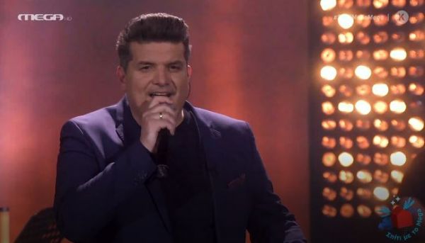 «Καγκέλια» από τον Γιάννη Καψάλη και όλοι οι τηλεθεατές όρθιοι