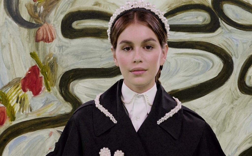 Simone Rocha & H&M: Η νέα συλλογή μέσα από μια πρωτοποριακή εμπειρία επαυξημένης πραγματικότητας