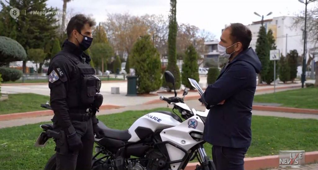 Έκανε μαλάξεις επί 31 λεπτά – Τι λέει ο αστυνομικός που έσωσε τη ζωή πολίτη