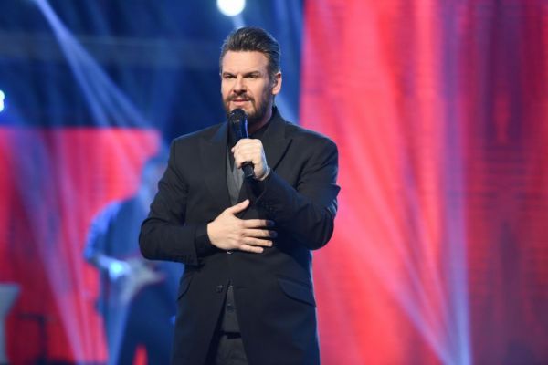 Πάνος Κιάμος: Με τη συναυλία στο MEGA θα έρθουμε απόψε πιο κοντά