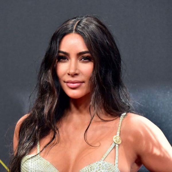Kim Kardashian: Με ποιες πέρασε βραδιά ταινίας στο σπίτι;