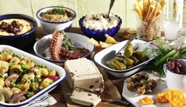 Καθαρά Δευτέρα : Τι εννοούμε λέγοντας «Κούλουμα» και γιατί τα γιορτάζουμε