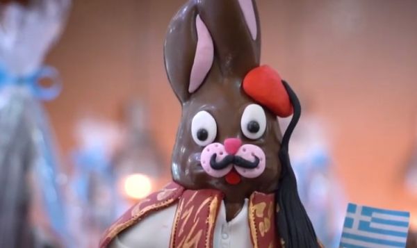 Ο Κουνελοκοτρώνης είναι ο πιο… επαναστατικός σοκολατένιος λαγός