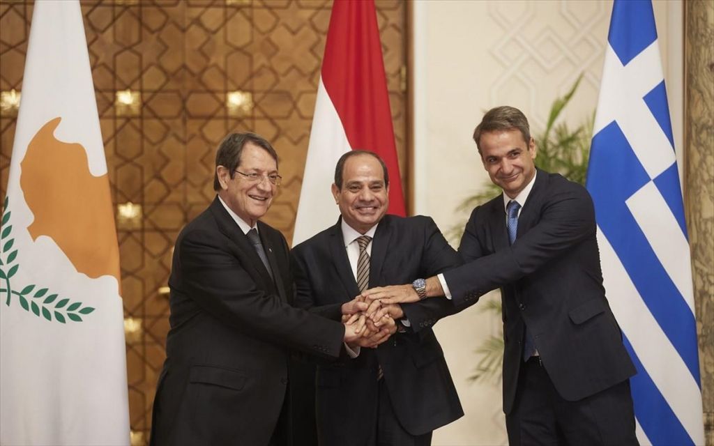 Αμφιλεγόμενες «συμμαχίες»…