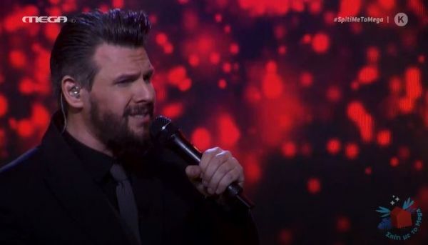 Ο Πάνος Κιάμος προτρέπει «Κάτσε και μέτρα» τους φανς του