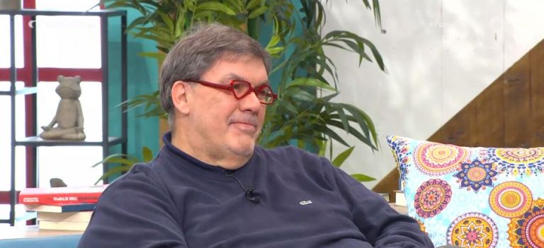 Θανάσης Λάλας: «Έχω κάνει 3.500 συνεντέυξεις» – «Ο Σον Κόνερι με έβαλε στα πόδια του»