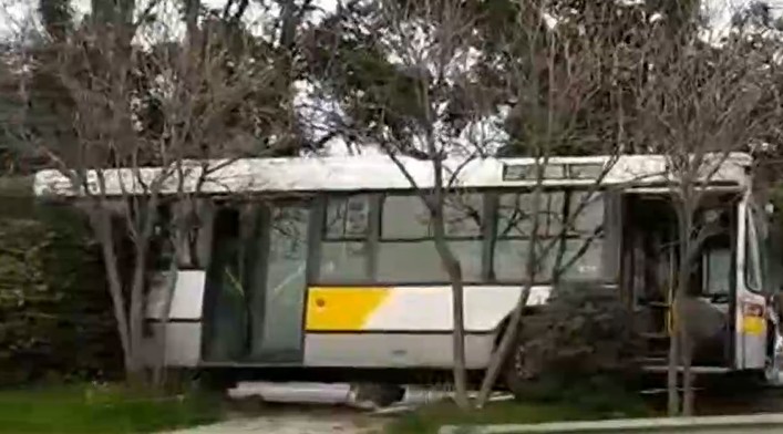 Κηφισίας : Τρόμος με ανεξέλεγκτο λεωφορείο – Απίστευτο βίντεο