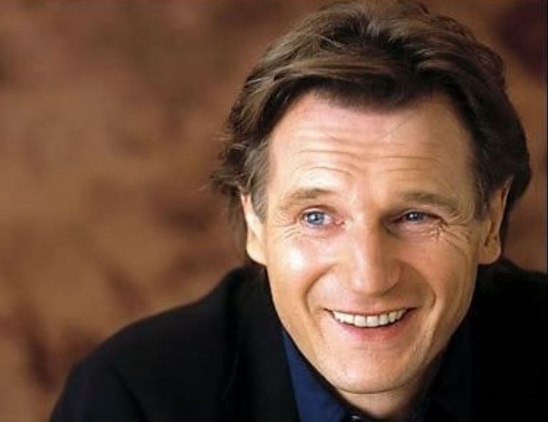 Λίαμ Νίσον: Γιορτάζει το άνοιγμα των κινηματογράφων μετά την πανδημία