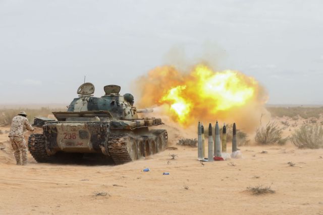 Λιβύη: Μαίνεται ο εμφύλιος – Σκοτώθηκε πολέμαρχος του Χαφτάρ