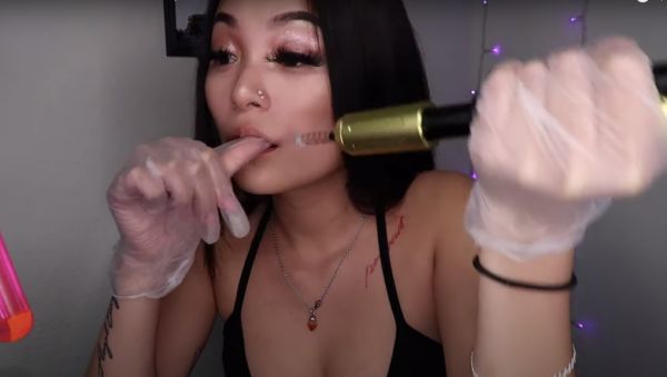 TikTok: Επικίνδυνη η μόδα με τα «σπιτικά» fillers χειλιών, λένε οι ειδικοί