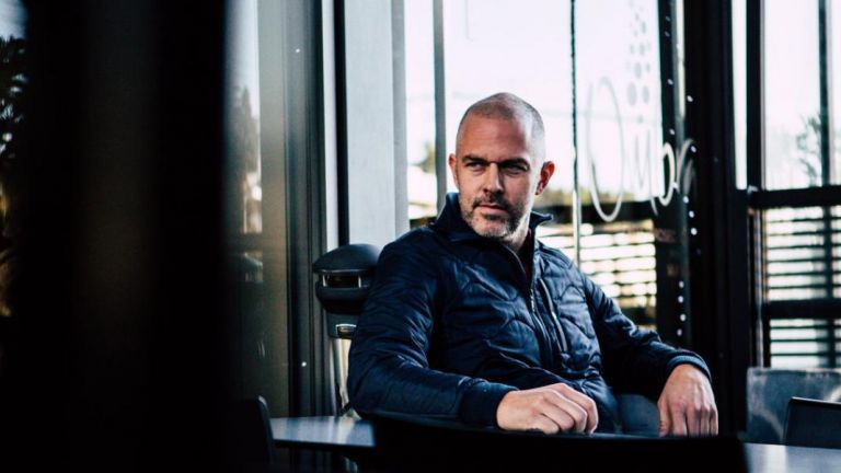 O Χρήστος Λούλης πρωταγωνιστεί στον «Σιωπηλό Δρόμο» του Mega