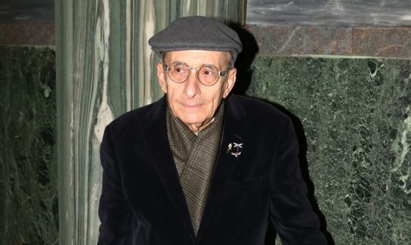 Μάνος Ελευθερίου : Μαζί μας σέρνουμε και τις μορφές των άλλων