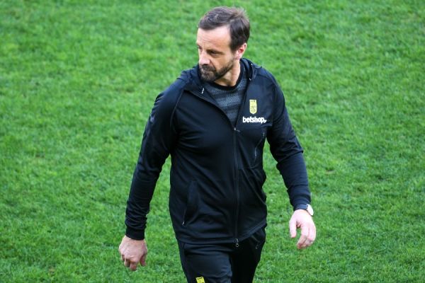 Άρης : Το δίλημμα του Μάντζιου για την ενδεκάδα