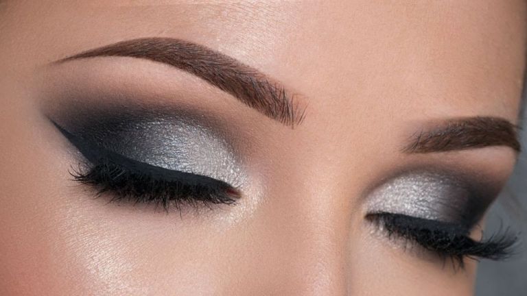 Έτσι θα πετύχετε το τέλειο smokey eye μακιγιάζ