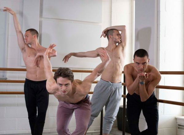 Η πιο ανατρεπτική εκδοχή της “Λίμνης των Κύκνων” διαθέσιμη online