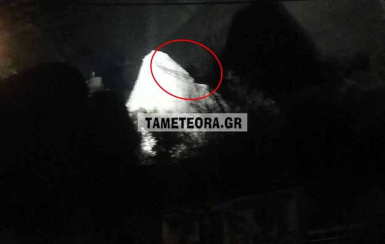 Σεισμός Ελασσόνα : Αποκολλήθηκε βράχος των Μετεώρων και έπεσε κοντά σε σπίτια