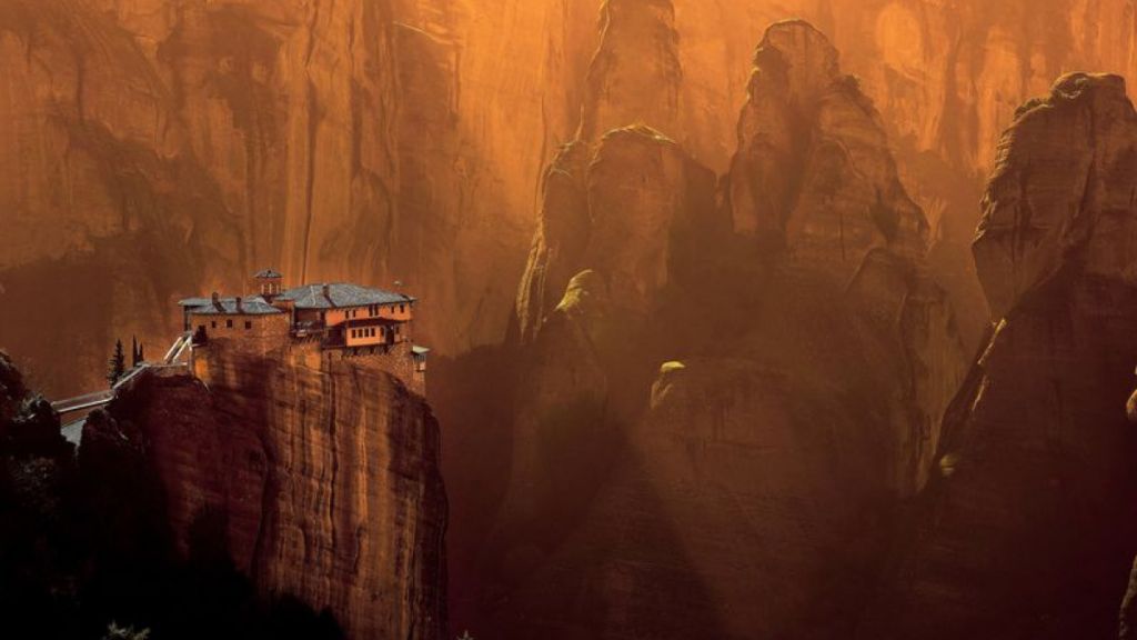 Εντυπωσιακή φωτογραφία απ’ τα Μετέωρα στην κορυφή διαγωνισμού της Wikipedia