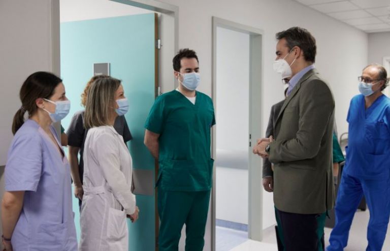 Στο «Σωτηρία» ο Μητσοτάκης : Δεν επιτρέπεται κανένας εφησυχασμός μέχρι να χτίσουμε τείχος ανοσίας